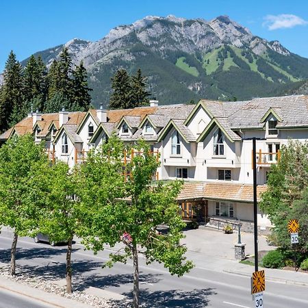 The Rundlestone Lodge Banff Exterior photo