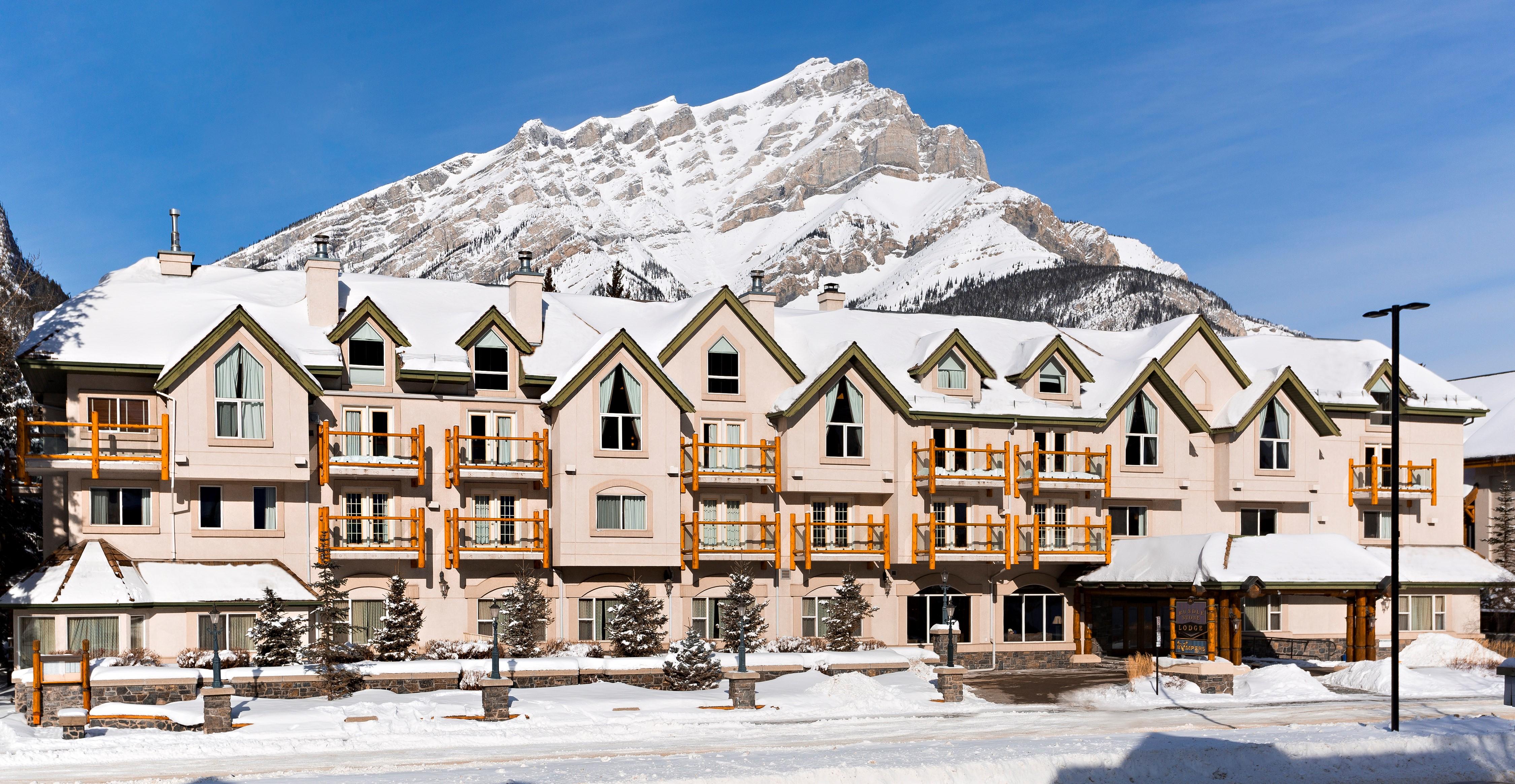 The Rundlestone Lodge Banff Exterior photo